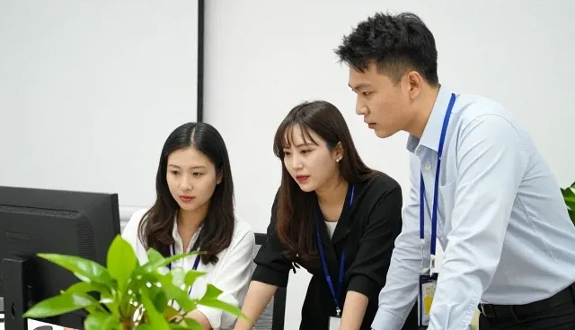 仓储配送在助剂供应中的性能与适用条件分析